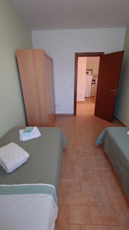 Apartments Lola โรวีน ภายนอก รูปภาพ